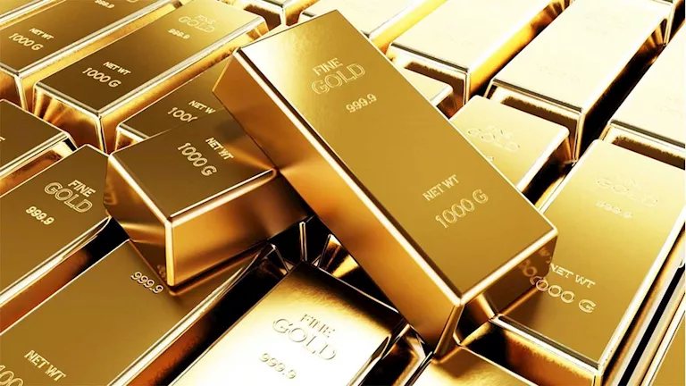 هل الوقت مناسب لشراء الذهب أم البيع؟ خبراء يوضحون