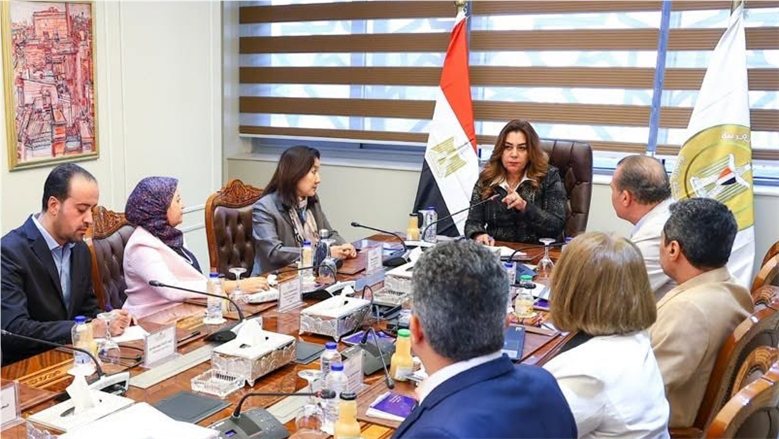 وزيرة التنمية المحلية تتابع تنفيذ مشروعات التنمية الاقتصادية في 4 محافظات بالصعيد