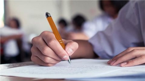 موعد امتحانات منتصف العام الدراسي الحالي 2026-2027 لكافة المراحل الدراسية