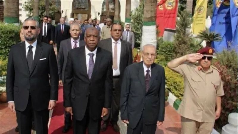 السفير عبدالمطلب ثابت يزور مقابر الشهداء العرب بالقاهرة.. ويستحضر تضحيات 16 شهيدًا ليبيًا