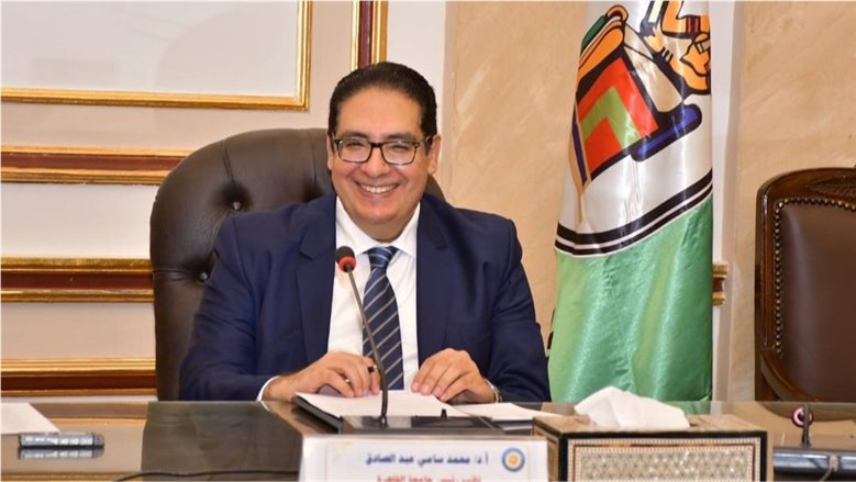 رئيس جامعة القاهرة: تحويل الخبرات الأكاديمية إلى قيمة مضافة تخدم الكليات والمجتمع