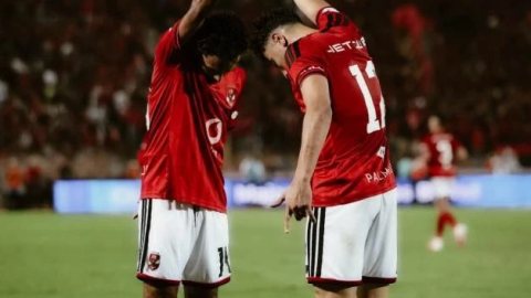 مواعيد مباريات الخميس والقنوات الناقلة.. الأهلي يواجه مودرن سبورت وبيراميدز ضد وادي دجلة في الدوري المصري