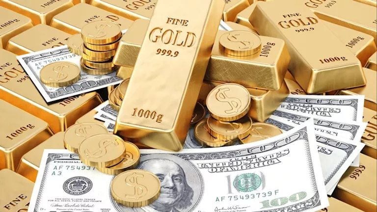 العملات الأجنبية تتغلب على تراجع الذهب.. كيف قفز احتياطي مصر إلى مستوى قياسي؟