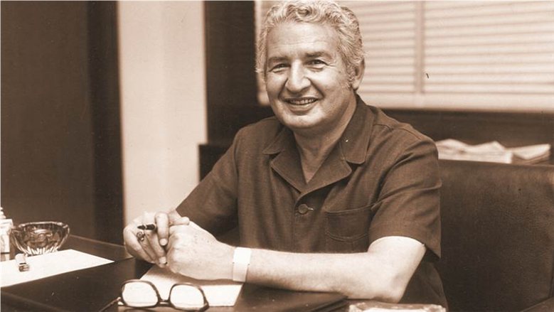«الوثائقية» تكشف كواليس حياة إحسان عبد القدوس في «سنوات الحب والحرية».. والعرض قريبًا