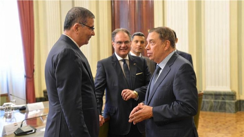 وزير الزراعة يبحث مع نظيره الإسباني فتح آفاق جديدة للاستثمار والتبادل التجاري بين البلدين