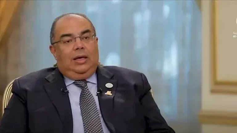 محمود محيي الدين: رفع الفائدة الأمريكية لن يكبح التضخم الناتج عن الحرب