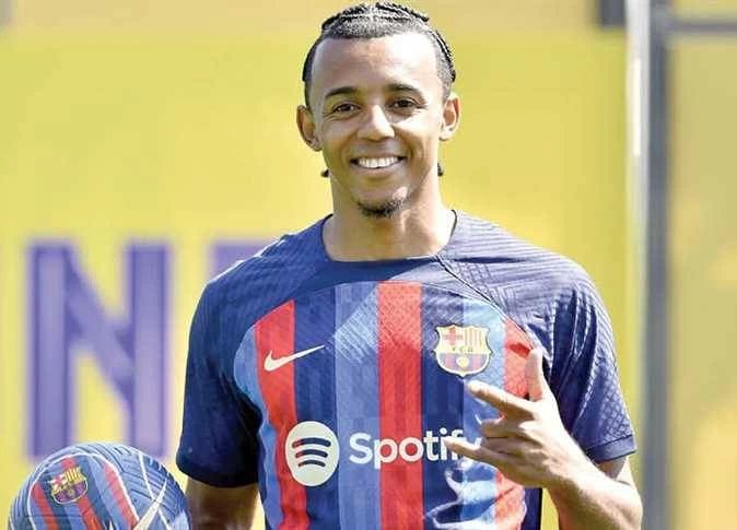 كوندي يغيب عن مباراة الكلاسيكو أمام ريال مدريد